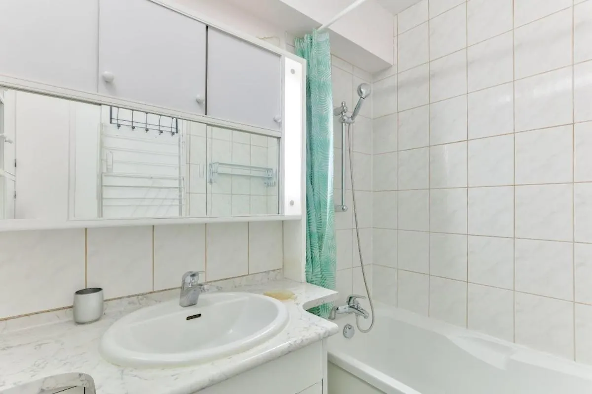 Апартаменты 1Br Flat View On Eiffel Tower And Sacre-Coeur Париж 0*,
