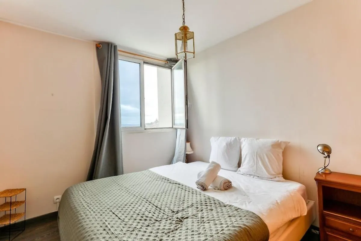 Апартаменты 1Br Flat View On Eiffel Tower And Sacre-Coeur Париж Франция